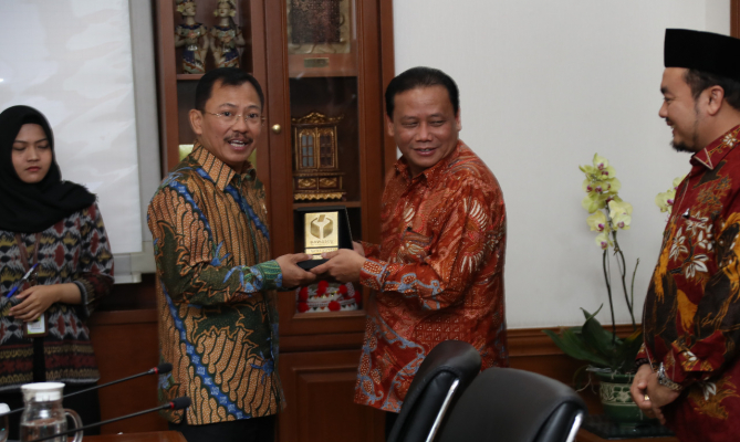 Menkes Nyatakan Siap Bantu Cek Kesehatan Perekrutan Panwascam