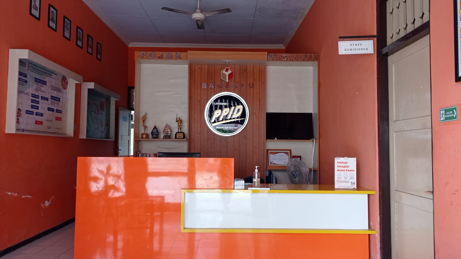 Bawaslu Kebumen Buka Meja Layanan Pemantau Pemilu