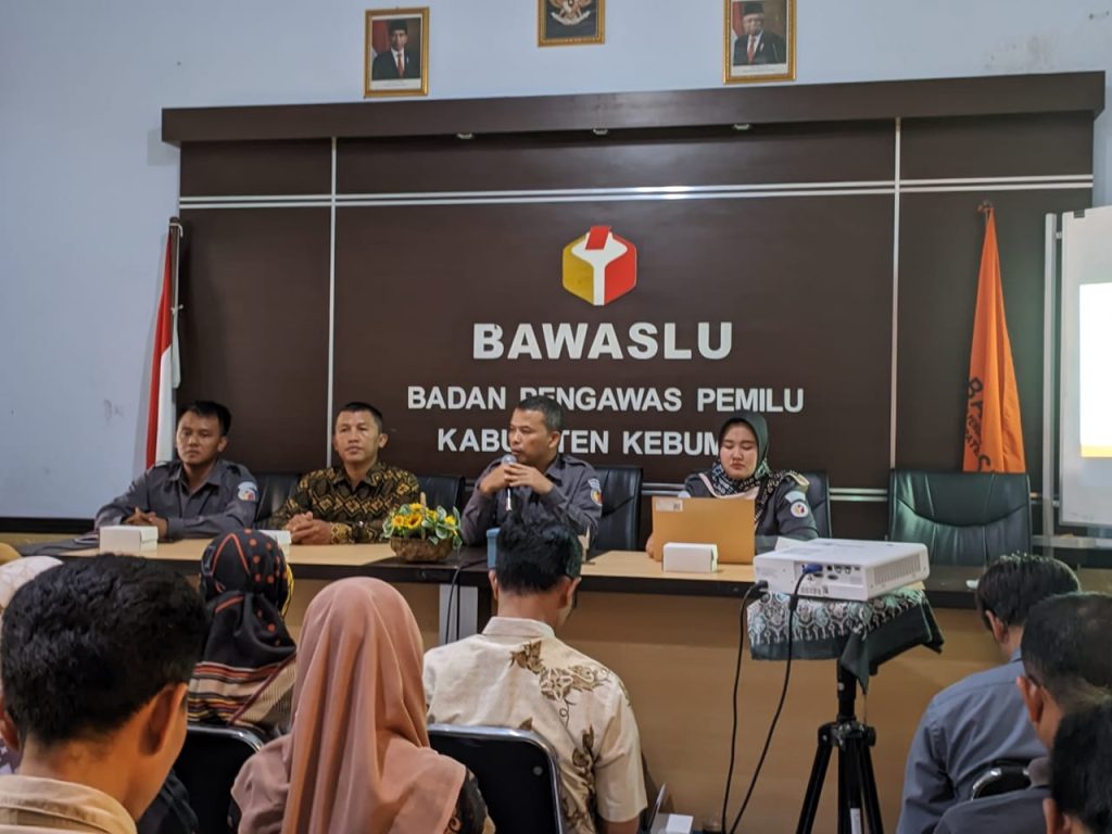 Bawaslu Kebumen Ingatkan Panwaslu Kecamatan untuk Menginventaris APS