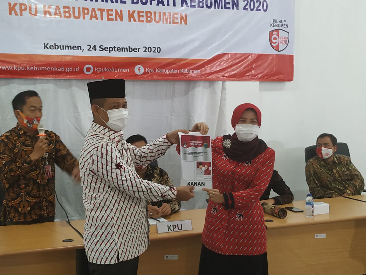 Pengundian dan Penandatangan Pakta Integritas