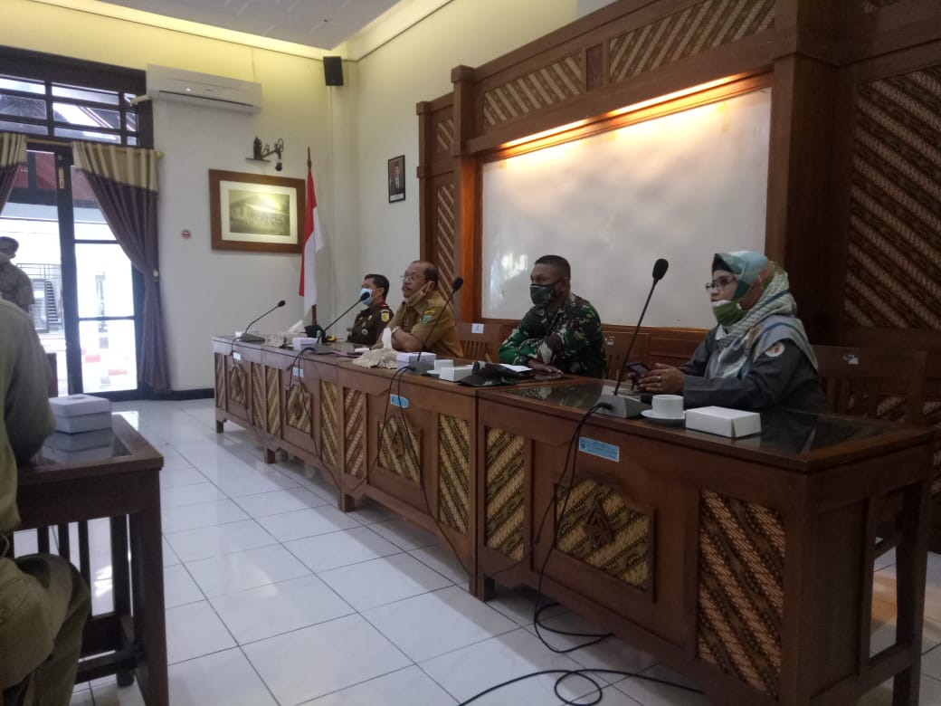 PERSIAPAN PILKADA, BAWASLU KEBUMEN IKUTI VIDEO CONFERENCE