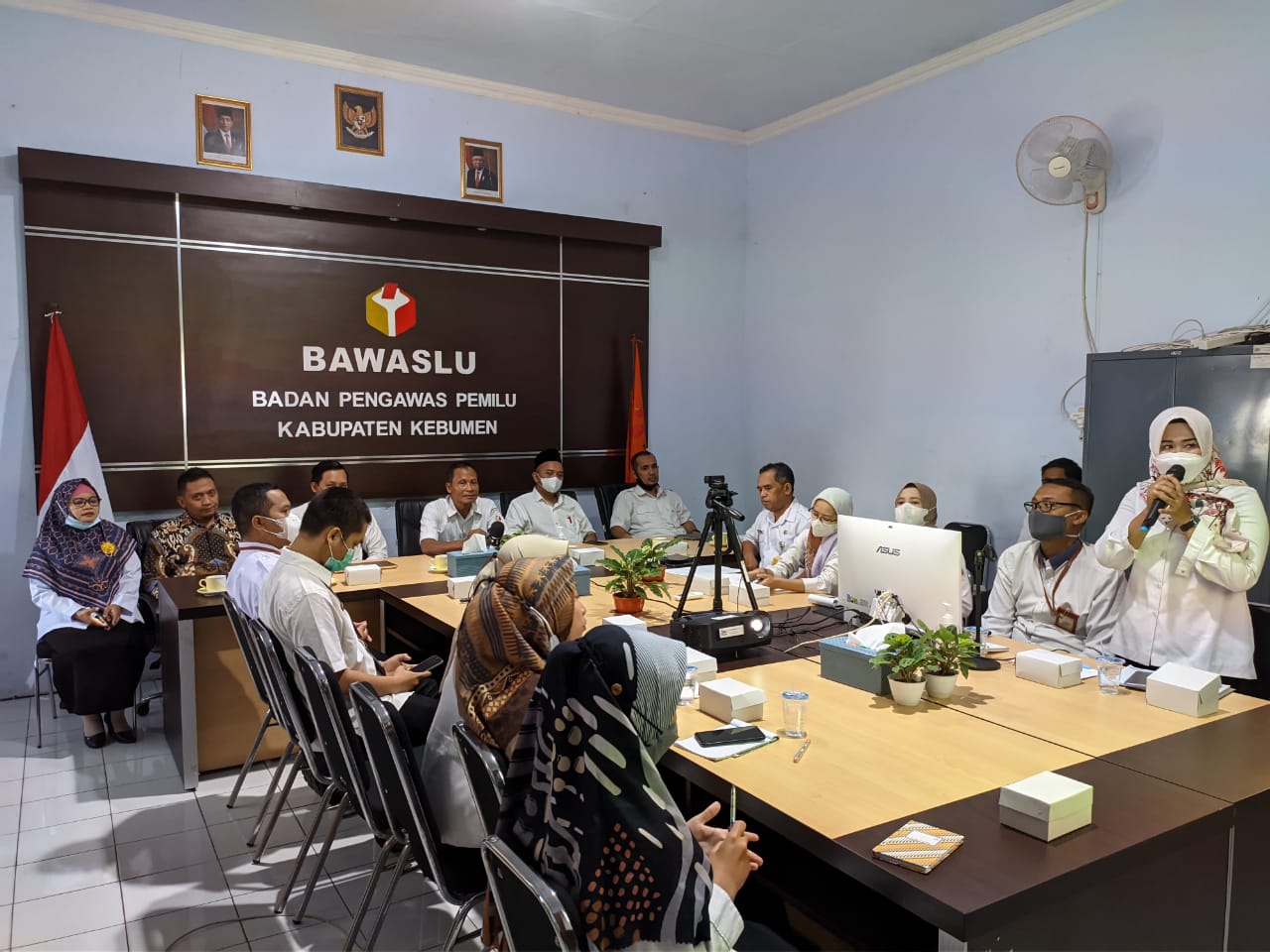 Tingkatkan Pengelolaan Layanan Hukum, Bawaslu Kabupaten Kebumen Gelar Rakor Pengelolaan JDIH