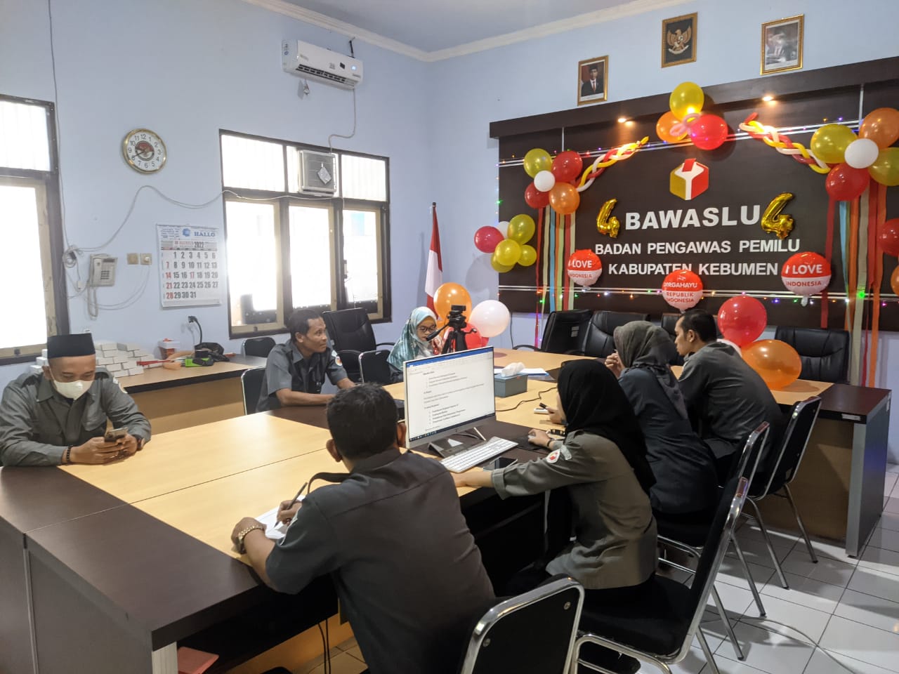 PERKUAT KAPASITAS PENGAWAS BAWASLU KABUPATEN GELAR PEMBINAAN INTERNAL