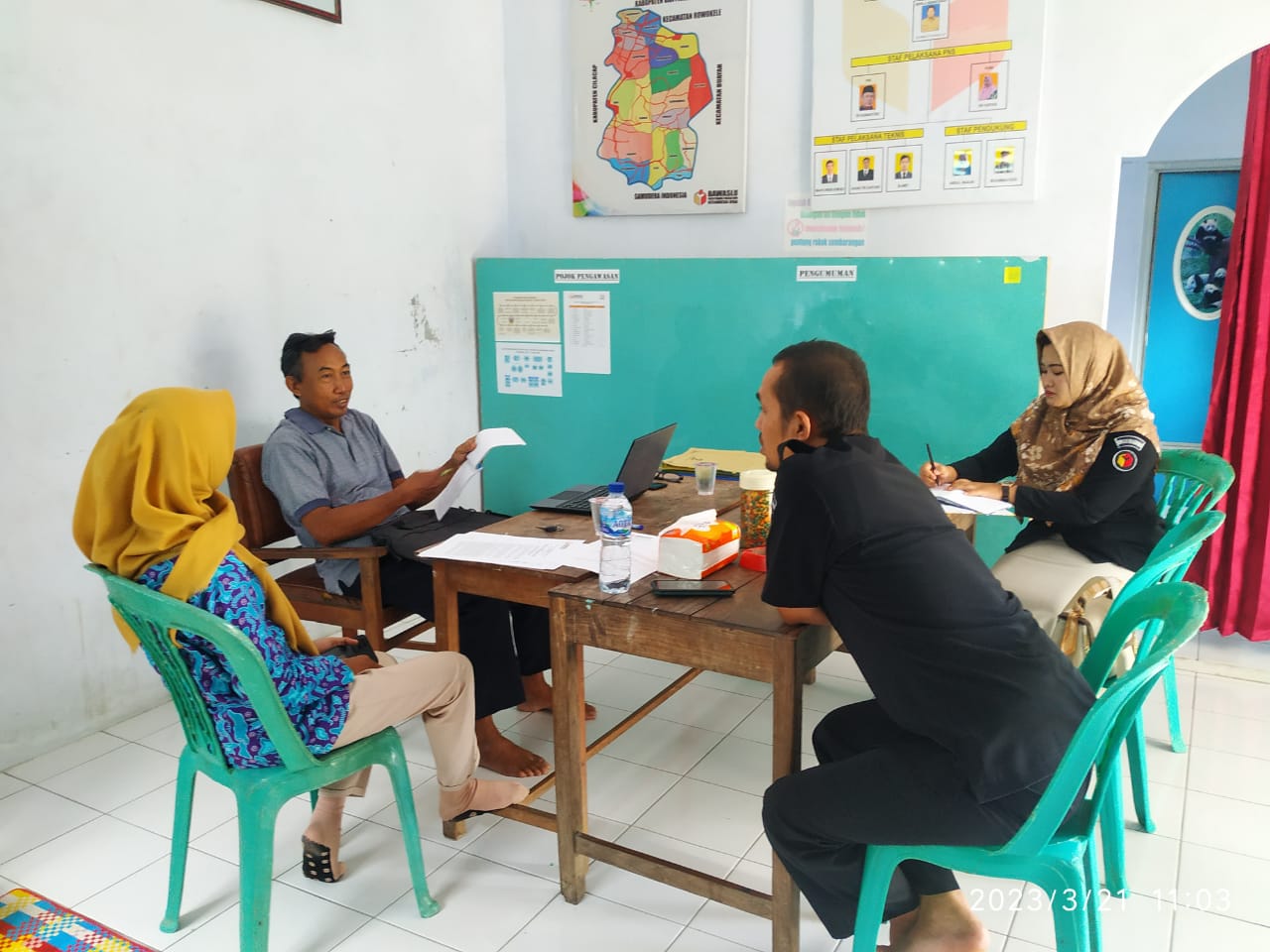 Bawaslu Kabupaten Kebumen patroli Pengawasan Kawal Hak Pilih di Kecamatan Ayah dan Buayan