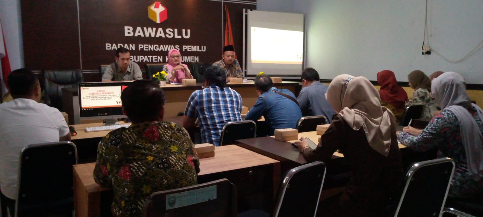 Rapat Gakkumdu bahas Potensi Sengketa Proses Pemilu pasca Tahapan Pendaftaran Calon.