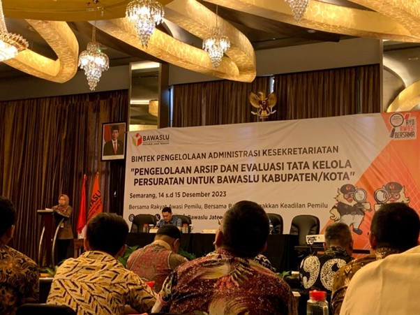 Surat Keluar Perlu Dibubuhi Paraf