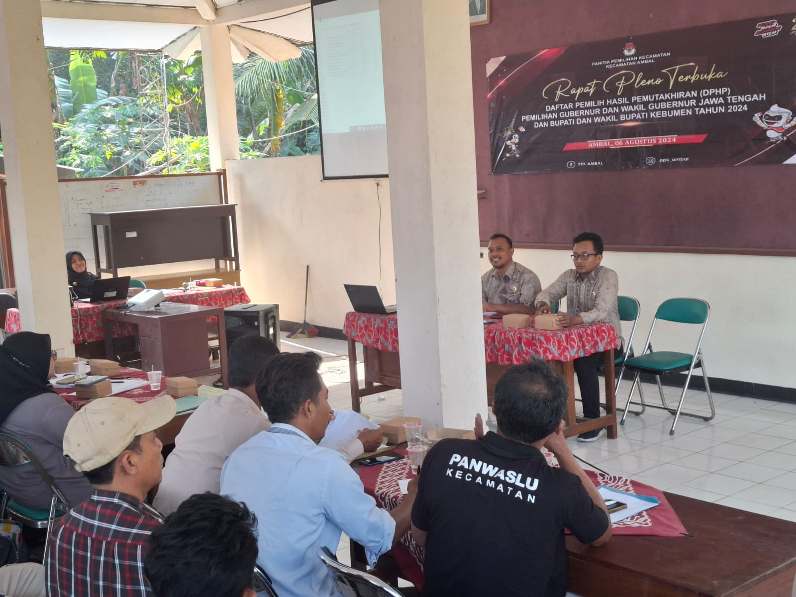 Pleno DPHP, Panwaslu Kecamatan Se-Kabupaten Kebumen Pastikan Sarper Sudah Di Tindak Lanjuti*