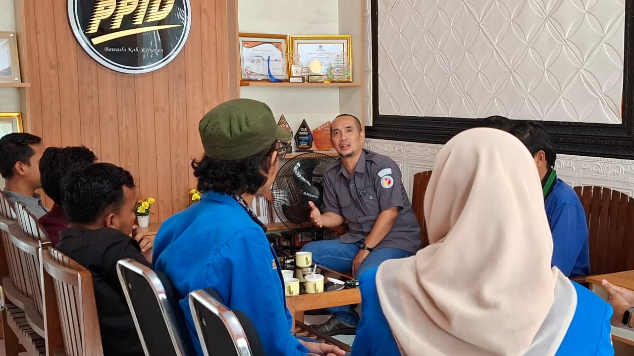 Peran Kritis Mahasiswa dalam Demokrasi dan Tantangan Pemilu