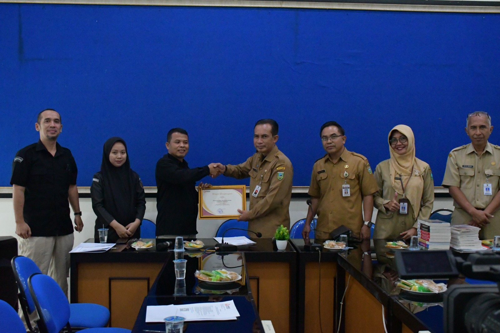 Bawaslu dan Dinas Kearsipan dan Perpustakaan Kabupaten Kebumen Tanda Tangani Perjanjian Kerjasama