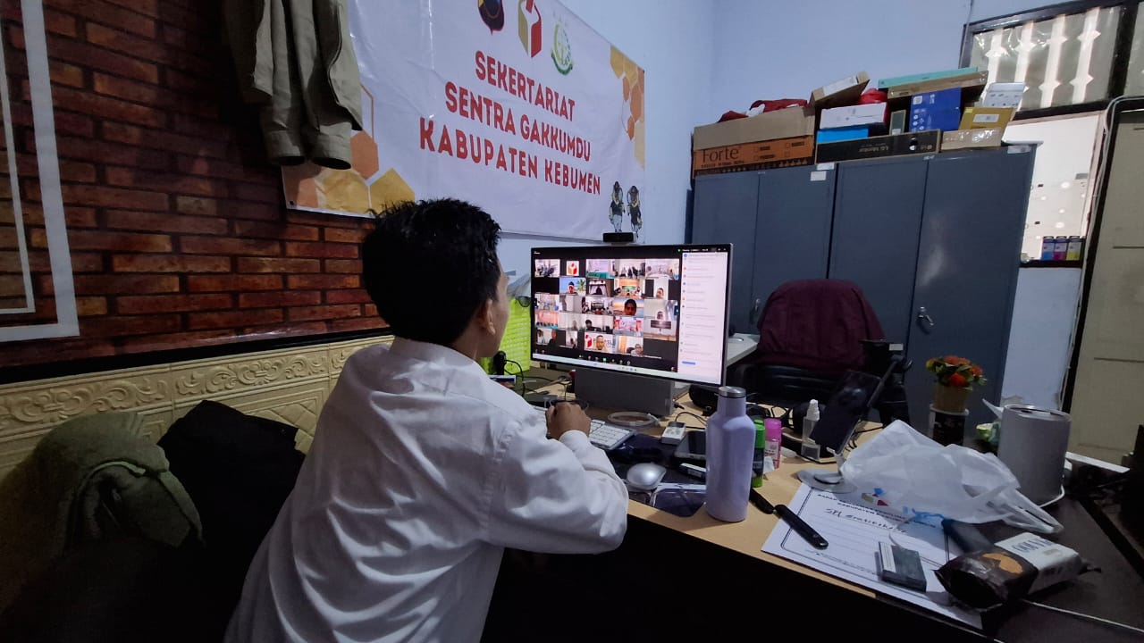 Bawaslu Kebumen Ikuti Rapat Koordinasi Persiapan Pengawasan Pemutakhiran Data Pemilih Berkelanjutan.
