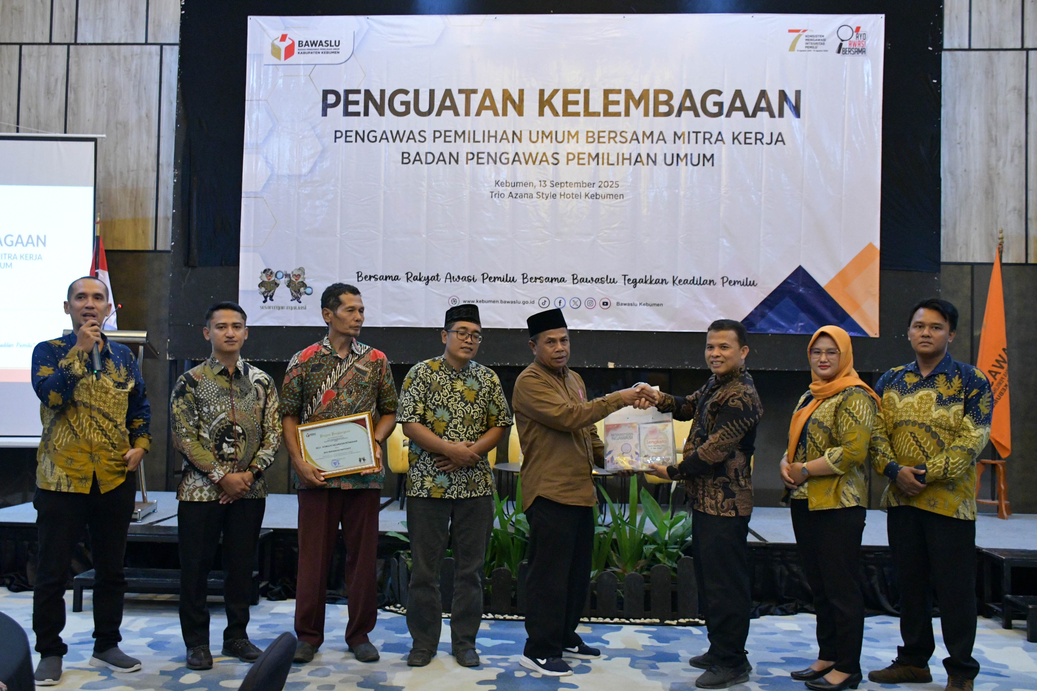 Bawaslu Kebumen Perbaharui MoU 3 Desa Pengawasan Untuk 5 Tahun Kedepan