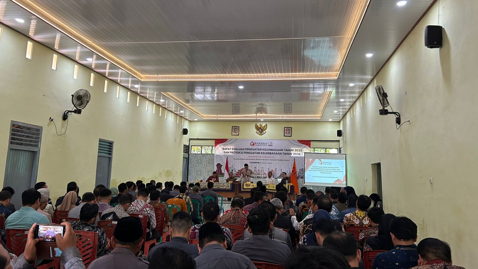 Bawaslu Kebumen hadiri Rapat Evaluasi Penguatan Kelembagaan 2025 