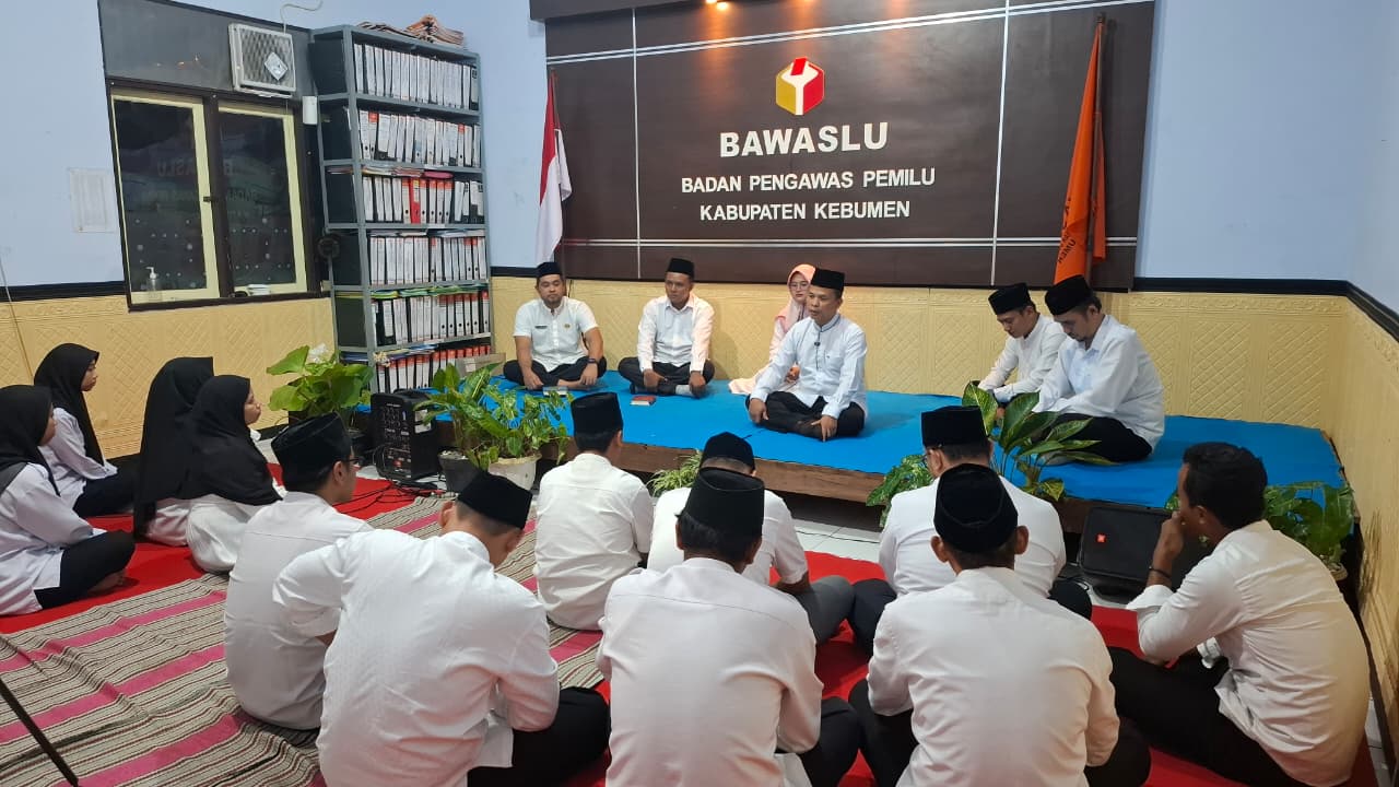Ngabuburit Edisi 13: Khataman Alquran dan Pengajian Tema ‘Asupan Infromasi Sehat’