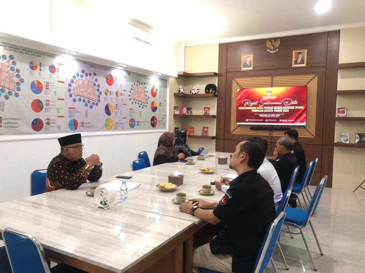 Bawaslu Kebumen Hadiri Sinkronisasi Data PDPB di KPU Kebumen