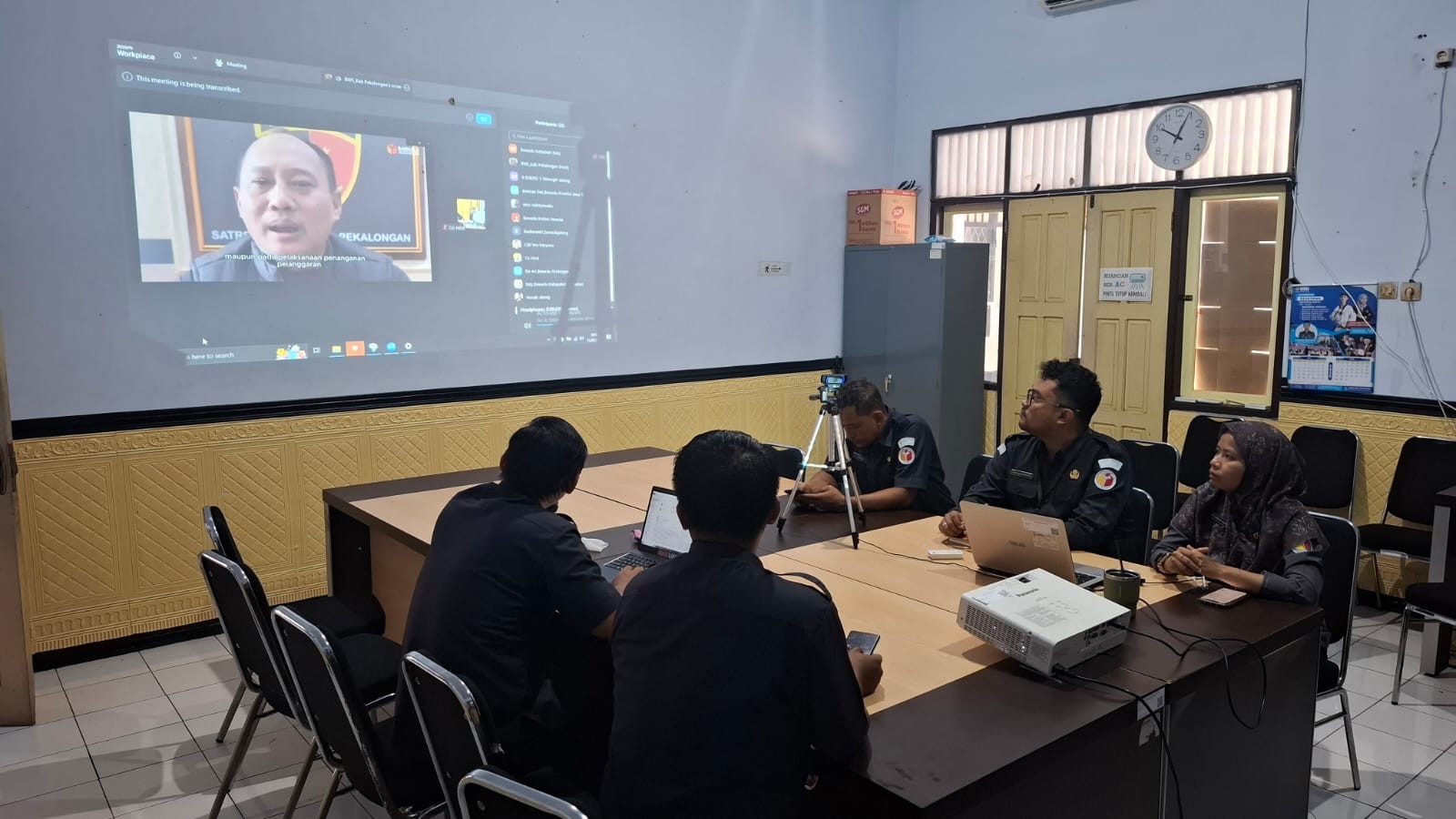 Tingkatkan Profesionalitas: Bawaslu Kebumen ikuti dialog pengelolaan barang dugaan pelanggaran
