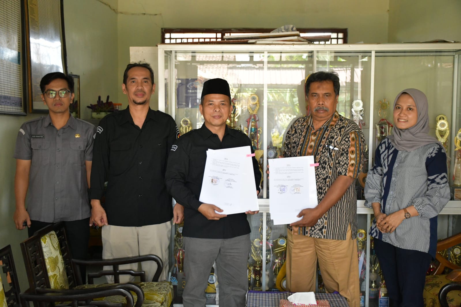 Bawaslu Kebumen dan SLB Putra Manunggal Teken MoU