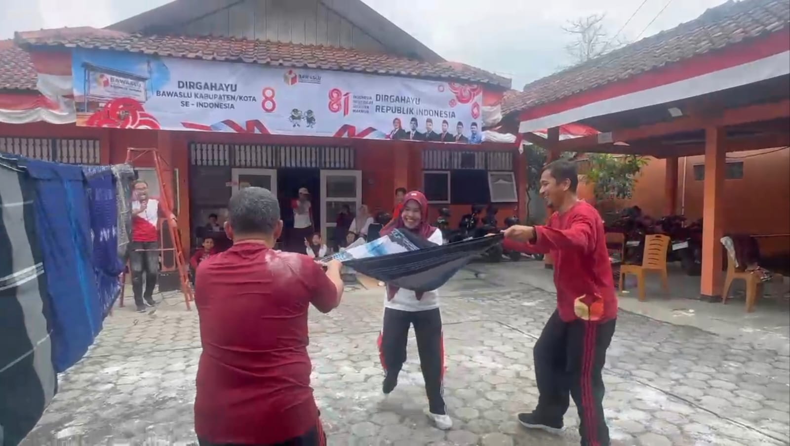 Semarak Kemerdekaan di Bawaslu Kebumen, Beragam Lomba Pererat Kebersamaan