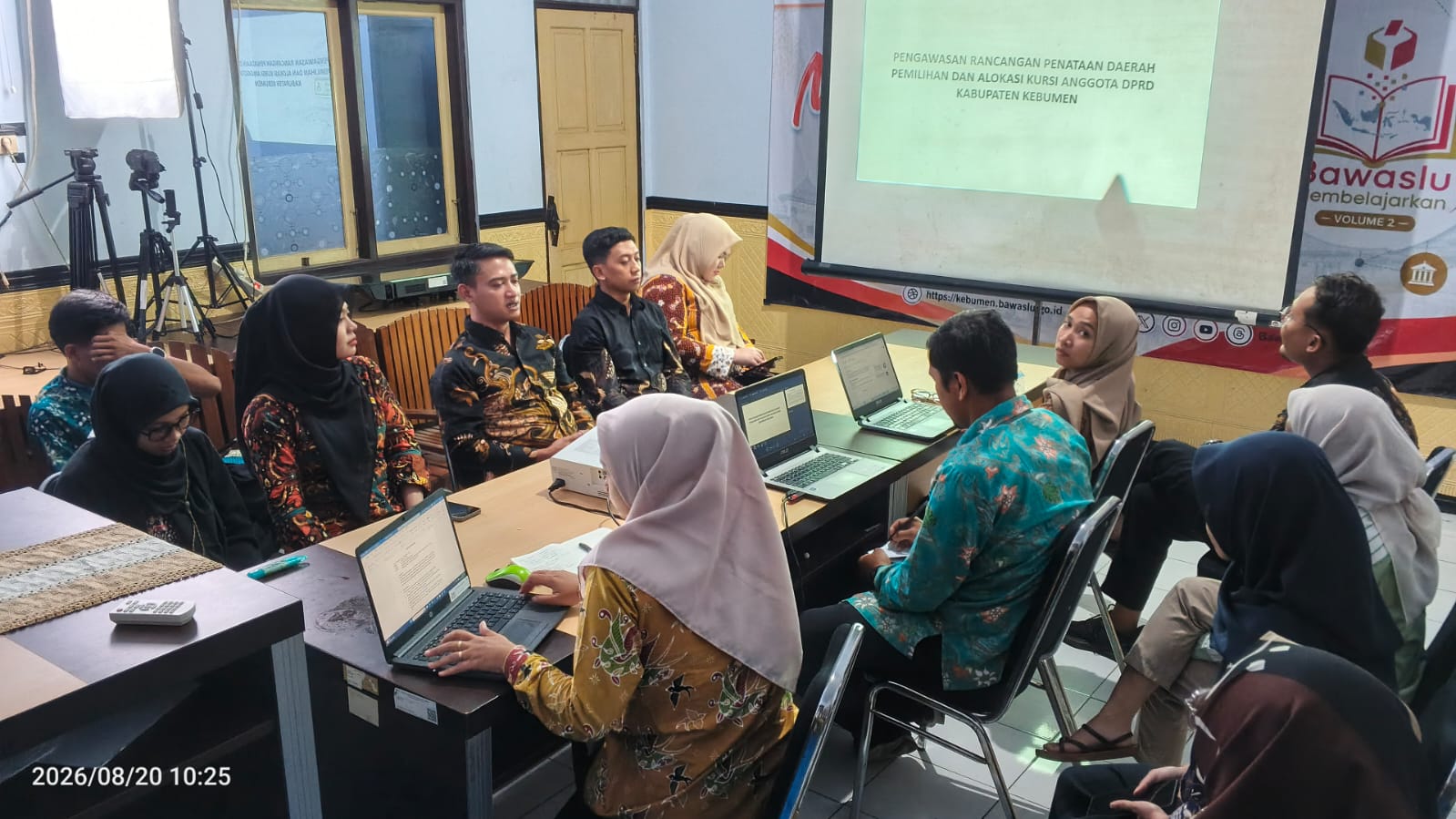 Dokumentasi Peningkatan Kapasitas SDM Bedah Regulasi