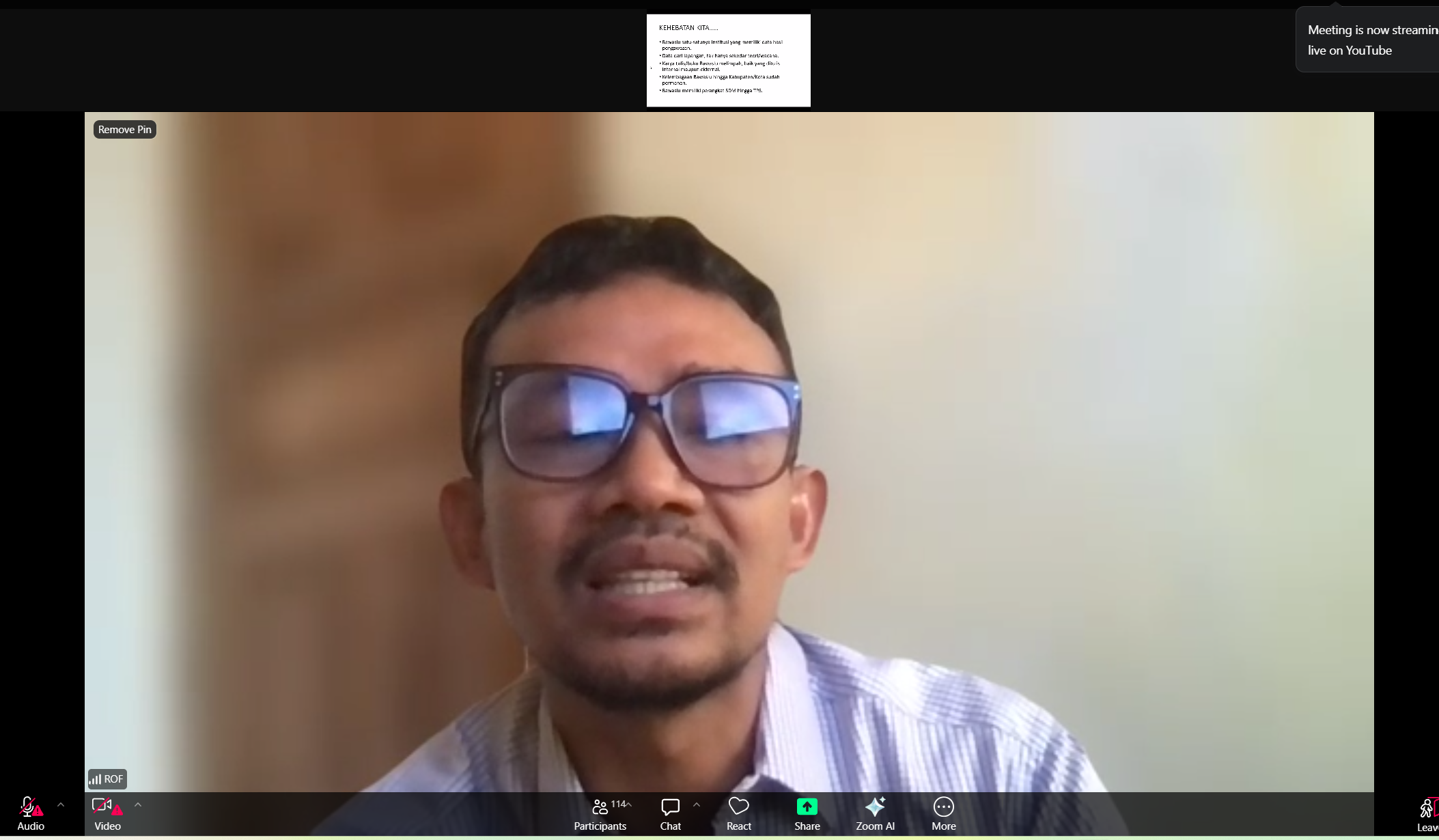 Rofiudin saat menjelaskan paparannya
