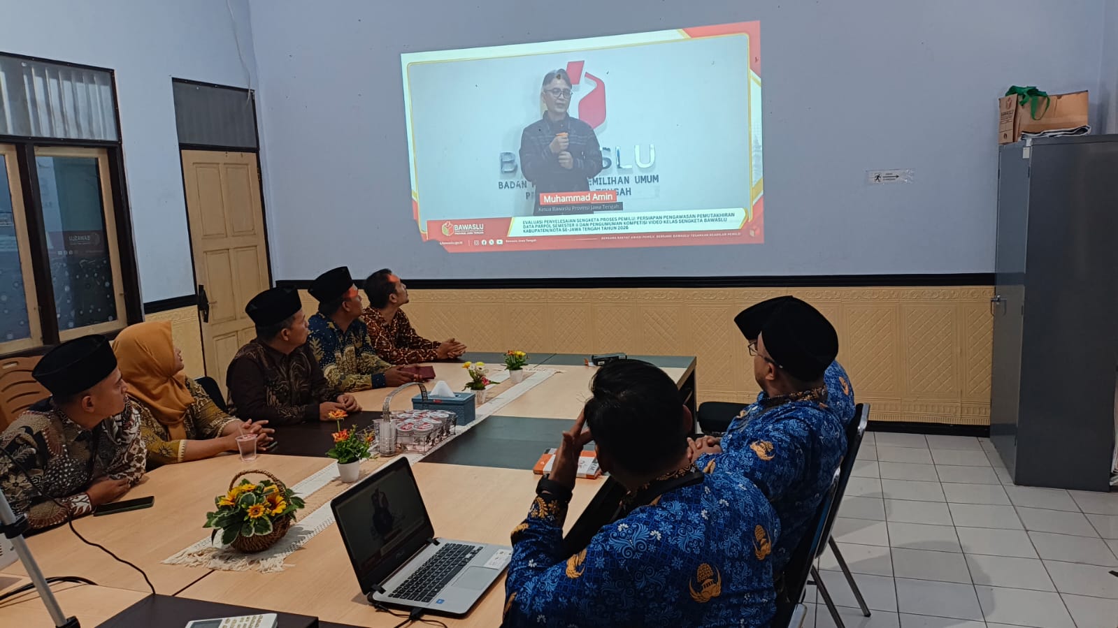 Sambutan sekaligus membuka kegiatan, oleh Ketua Bawaslu Provinsi jawa Tengah M. Amin