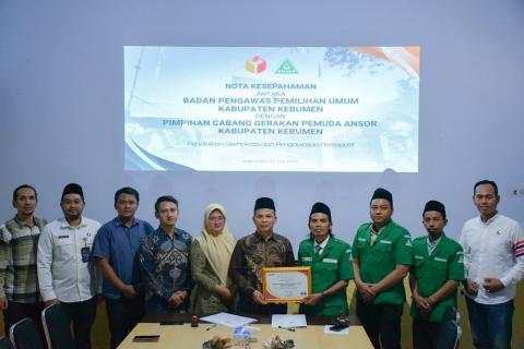 Bawaslu Kebumen dan PC GP Ansor Kebumen Teken MoU, Perkuat Pendidikan Demokrasi dan Pengawasan Partisipatif