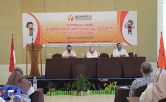 TINGKATKAN KAPASITAS PANWASCAM, BAWASLU ADAKAN BIMBINGAN TEKNIS