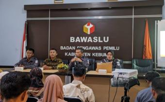 Bawaslu Kebumen Ingatkan Panwaslu Kecamatan untuk Menginventaris APS