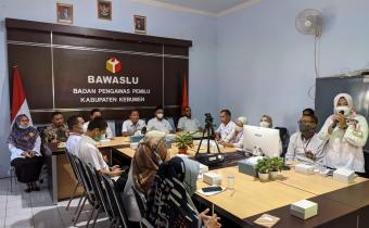 Tingkatkan Pengelolaan Layanan Hukum, Bawaslu Kabupaten Kebumen Gelar Rakor Pengelolaan JDIH
