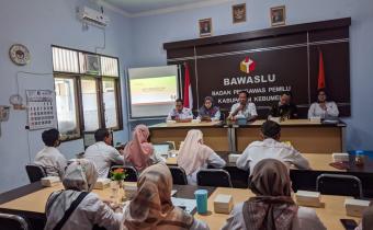 Bangun Kesepemahaman Bawaslu Kebumen adakan RDK dengan KPU Kebumen