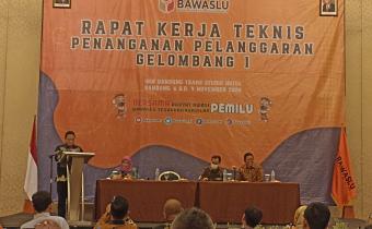 Pimpinan Bawaslu Kebumen Ikuti Rakernis Penanganan Pelanggaran Bawaslu RI