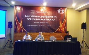 BAWASLU KEBUMEN HADIRI RAKER FINALISASI PEMETAAN TPS