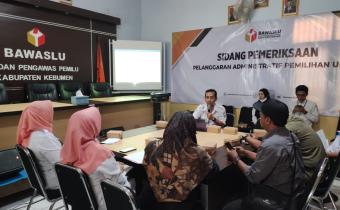 Evaluasi Pengawasan Tahapan Pemilu 2024, Bawaslu Kebumen Kawal Perekaman KTP-el DP4
