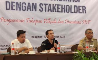 Anggota Bawaslu Kebumen, Badruzzaman, S.Pd.I., sebagai narasumber