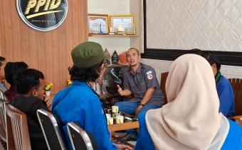 Peran Kritis Mahasiswa dalam Demokrasi dan Tantangan Pemilu