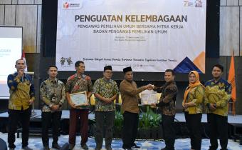 Bawaslu Kebumen Perbaharui MoU 3 Desa Pengawasan Untuk 5 Tahun Kedepan