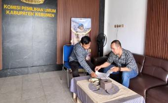 Bawaslu Sampaikan Hasil Pengawasan PDPB Triwulan III Kepada KPU Kebumen