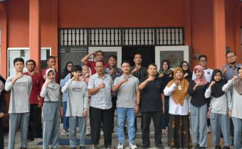 Suasana Haru: Penarikan Siswa PKL di Kantor Bawaslu Kebumen