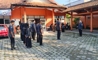 Cerita "Batu Jalan" Eka Rohmawati di Apel Pagi Bawaslu Kebumen