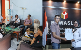 Bawaslu Kebumen Terima Hasil Pemutakhiran Data Parpol Berkelanjutan dari KPU Kebumen