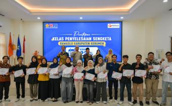 Penutupan Sekaligus Pemberian Sertifikat Kelas Sengketa Proses Pemilu Bawaslu Kebumen
