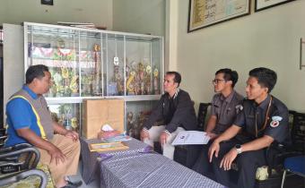 Bawaslu Kebumen Bersama Kepala SLB Putra Manunggal Gombong