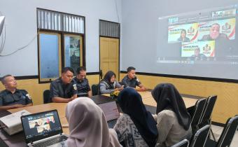 Bawaslu Kebumen Ikuti Sosialisasi Bawaslu Membelajarkan Volume II