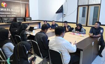 Bawaslu Kebumen Bentuk Tim dan Tetapkan Presenter Bawaslu Membelajarkan Volume II