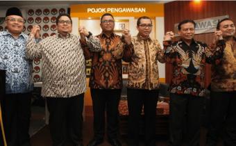 Peresmian Pojok Pengawasan di lobi Gedung Bawaslu RI 2 Oktober 2017.