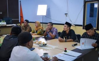 suasana diskusi di Aula Kantor Bawaslu Kebumen